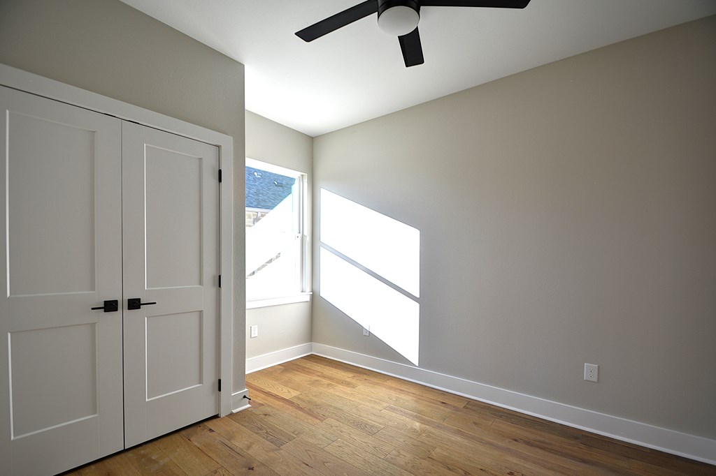 1806 Chateau Kerrville, TX 78028 - Photo 28 of 44 an empty room with a empty space and a window