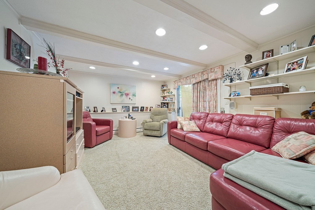 4 Kings Road Canton, MA 02021 - Photo 18 of 33 a living room with furniture