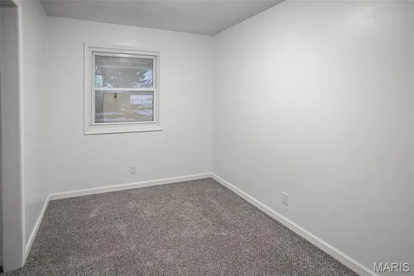 $112,500 | 106 Lyndel Street, Pleasant Hill, IL 62366