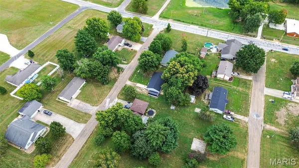 $112,500 | 106 Lyndel Street, Pleasant Hill, IL 62366