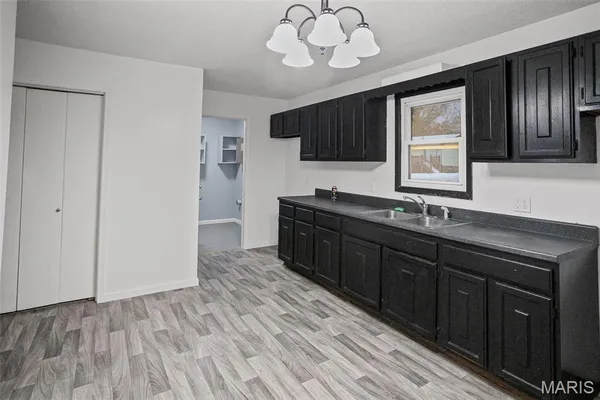 $112,500 | 106 Lyndel Street, Pleasant Hill, IL 62366