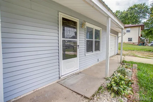 $112,500 | 106 Lyndel Street, Pleasant Hill, IL 62366