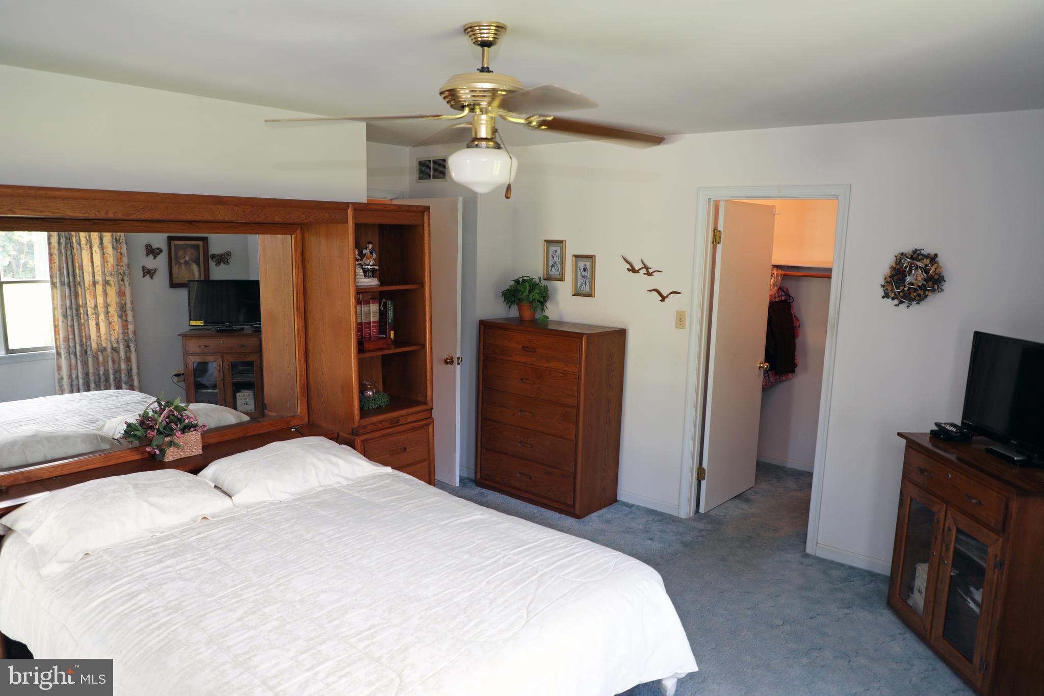 7839 Ridge Road Frederick, MD 21702 - Photo 33 of 63 Master Bedroom with walk in closet