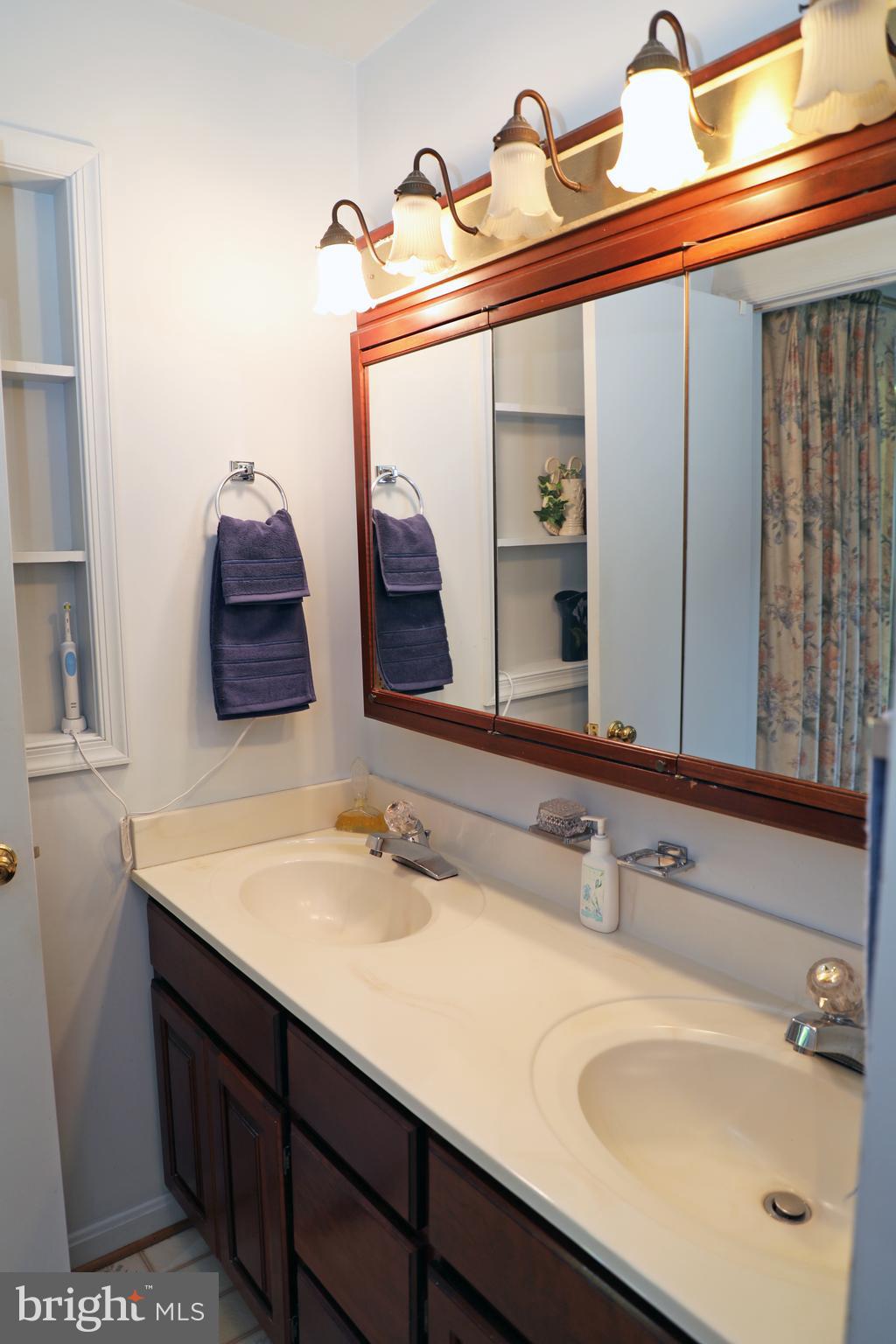 7839 Ridge Road Frederick, MD 21702 - Photo 35 of 63 His & Hers Sinks