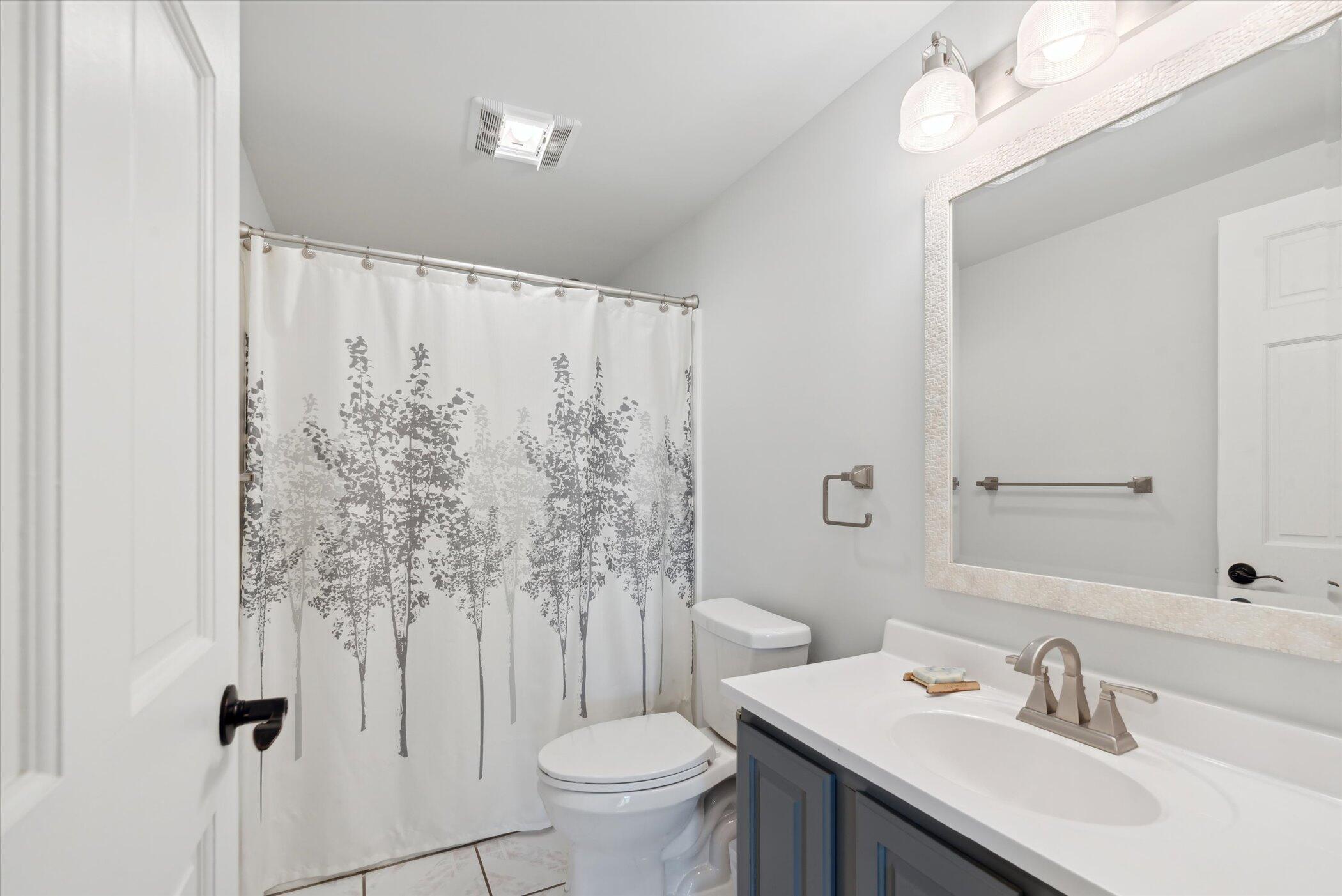 7410 Warwick Road Hudson, MI 49247 - Photo 27 of 56 Bath1