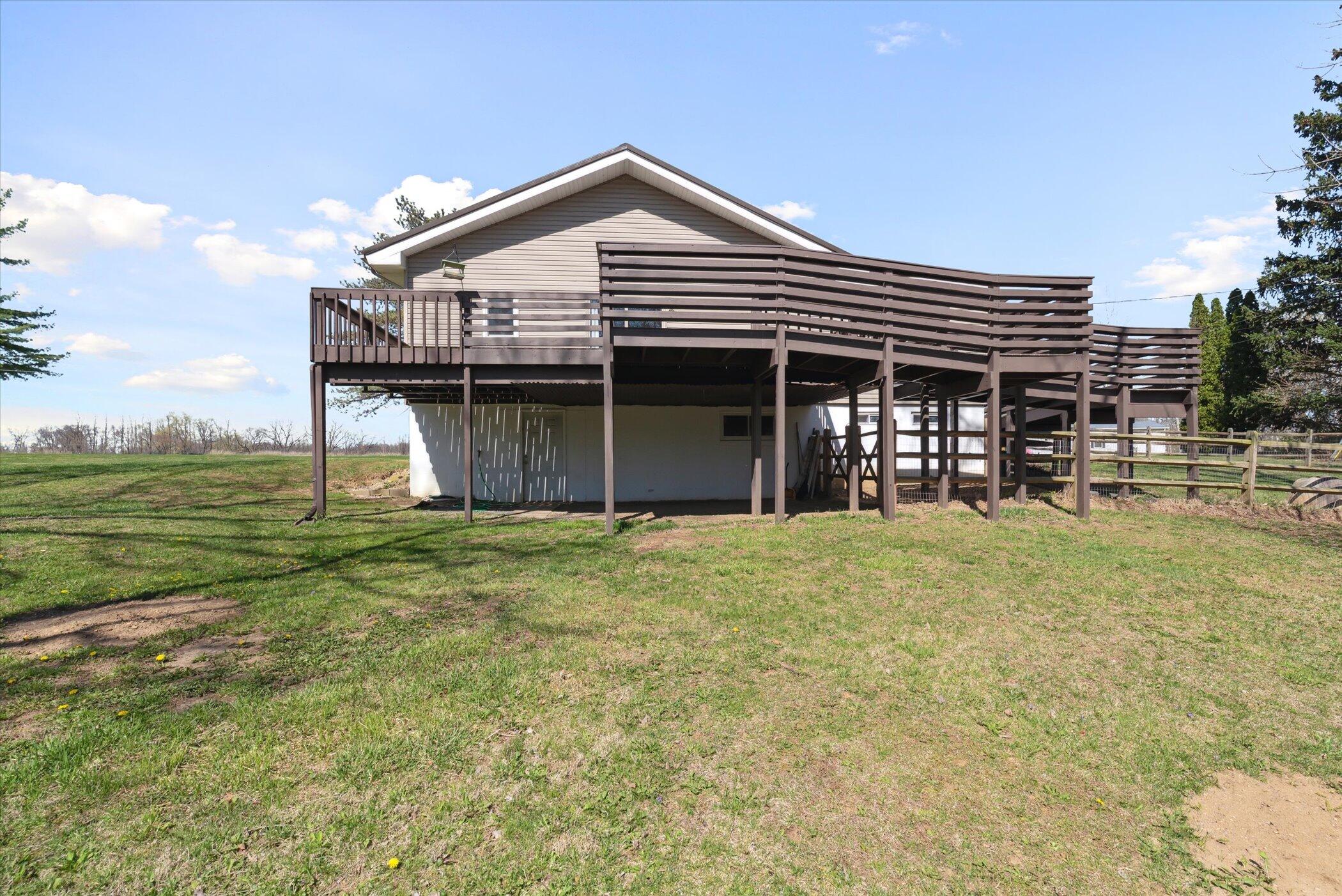 7410 Warwick Road Hudson, MI 49247 - Photo 50 of 56 Back1