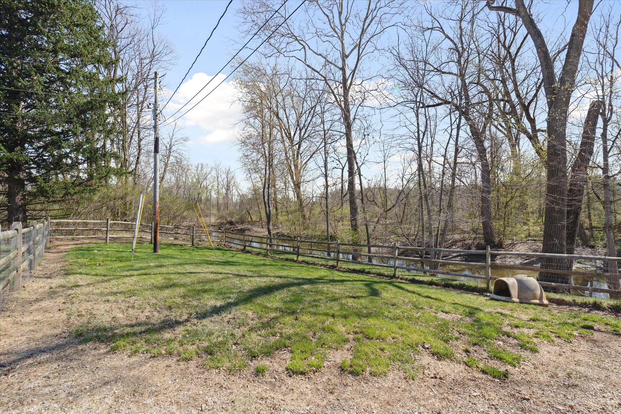 7410 Warwick Road Hudson, MI 49247 - Photo 54 of 56 Side Yard3
