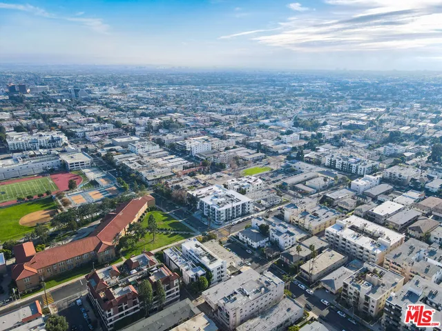 a car parked in front of a building