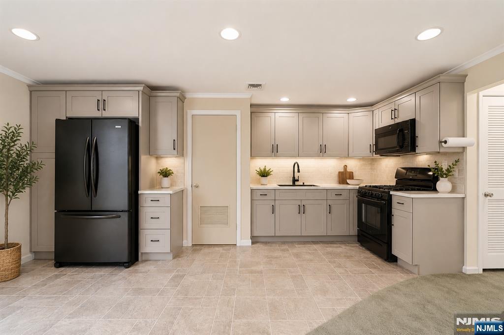433 Tappan Road Northvale, NJ 07647 - Photo 28 of 45