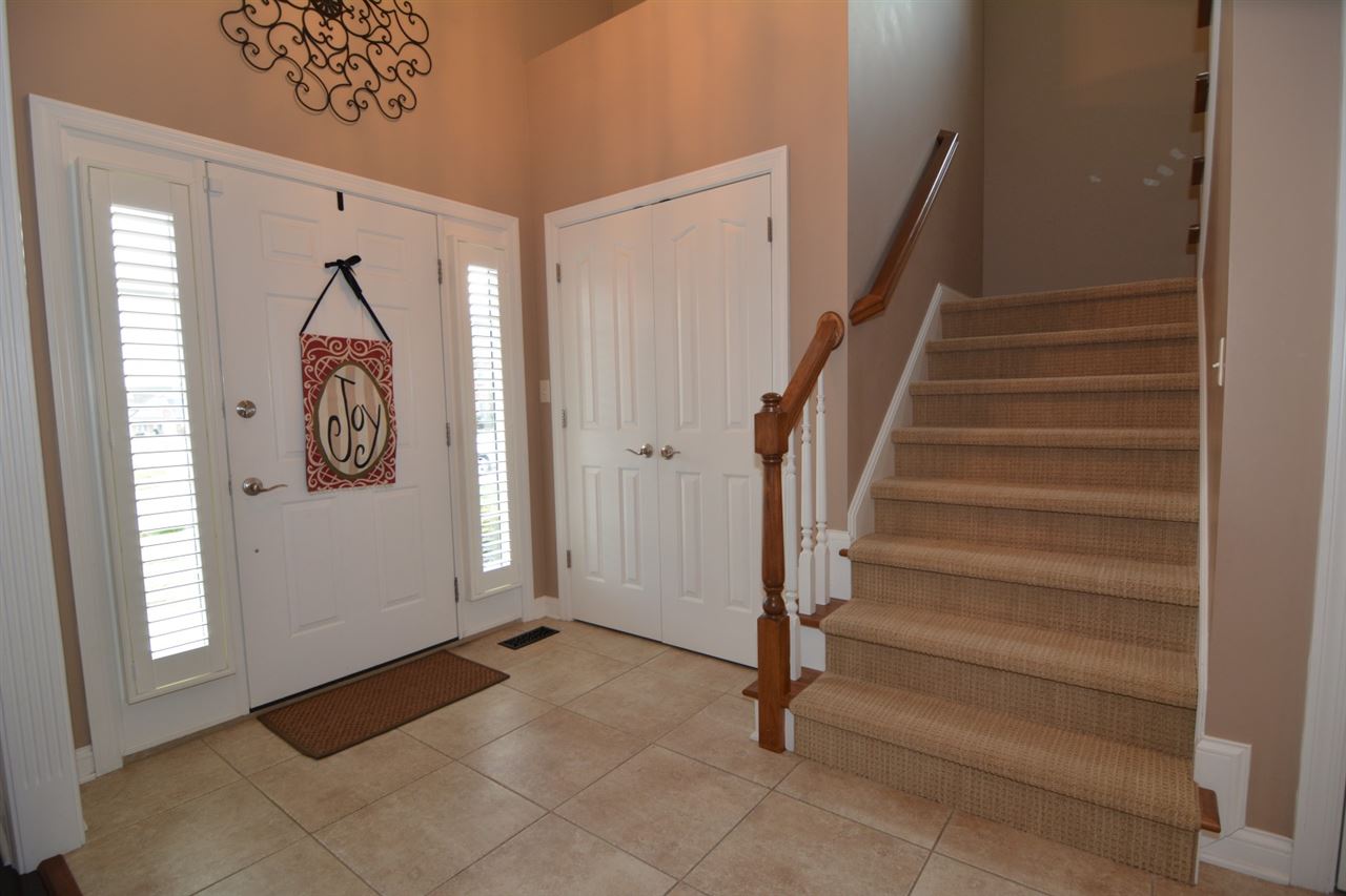 4268 Huntington Ridge Circle Newburgh, IN 47630 - Photo 2 of 29 Gallery Image 2