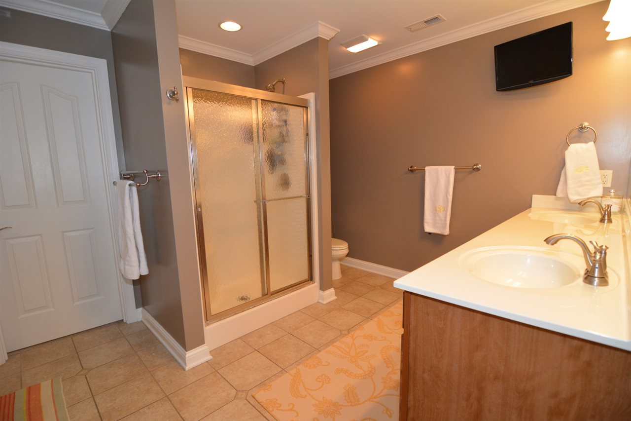 4268 Huntington Ridge Circle Newburgh, IN 47630 - Photo 15 of 29 Gallery Image 15