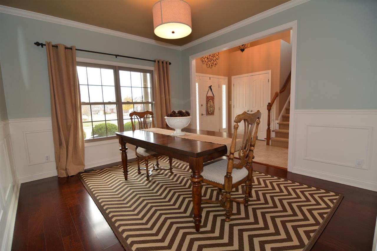 4268 Huntington Ridge Circle Newburgh, IN 47630 - Photo 4 of 29 Gallery Image 4