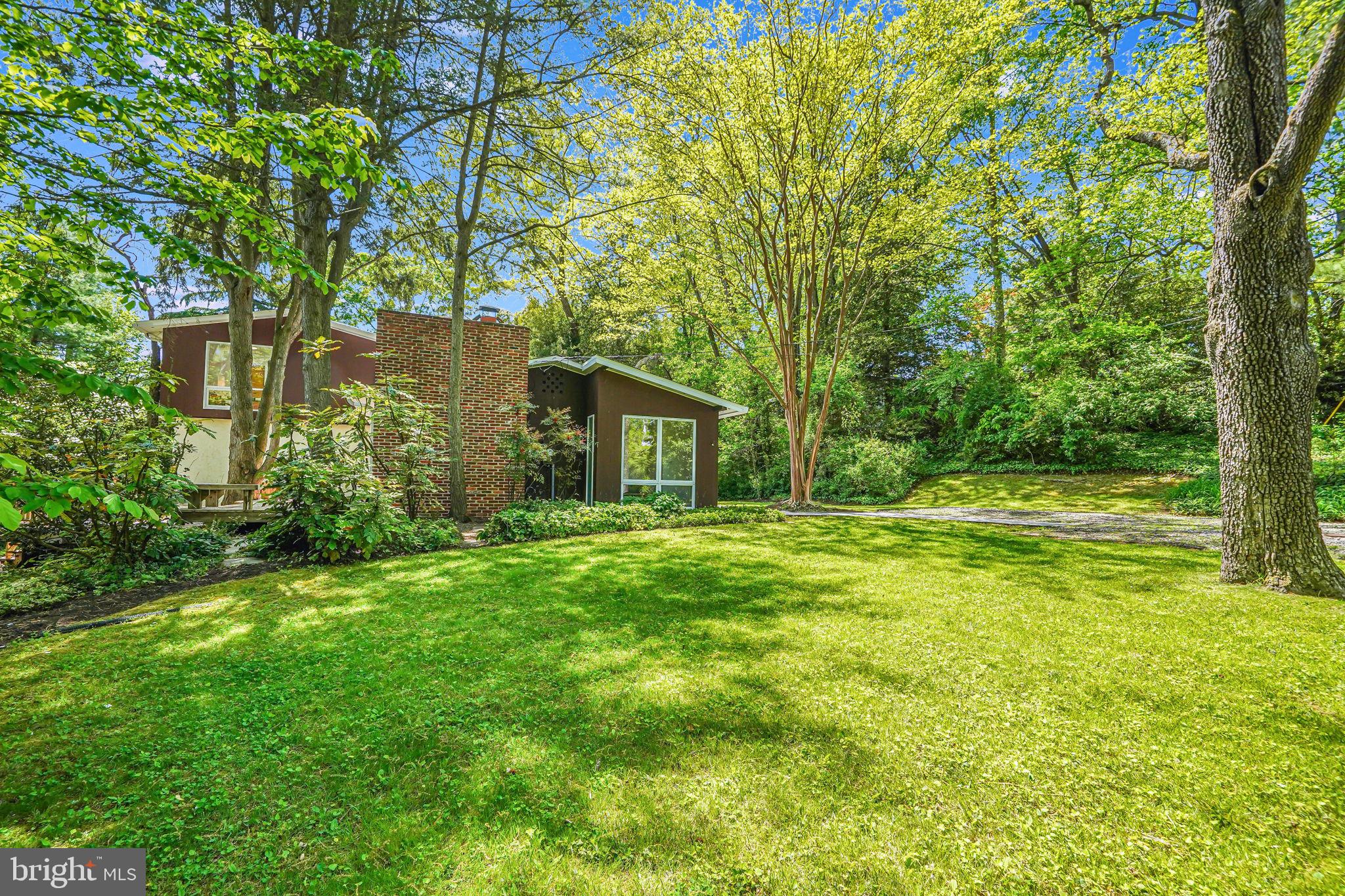 2009 Marthas Road Alexandria, VA 22307 - Photo 2 of 88