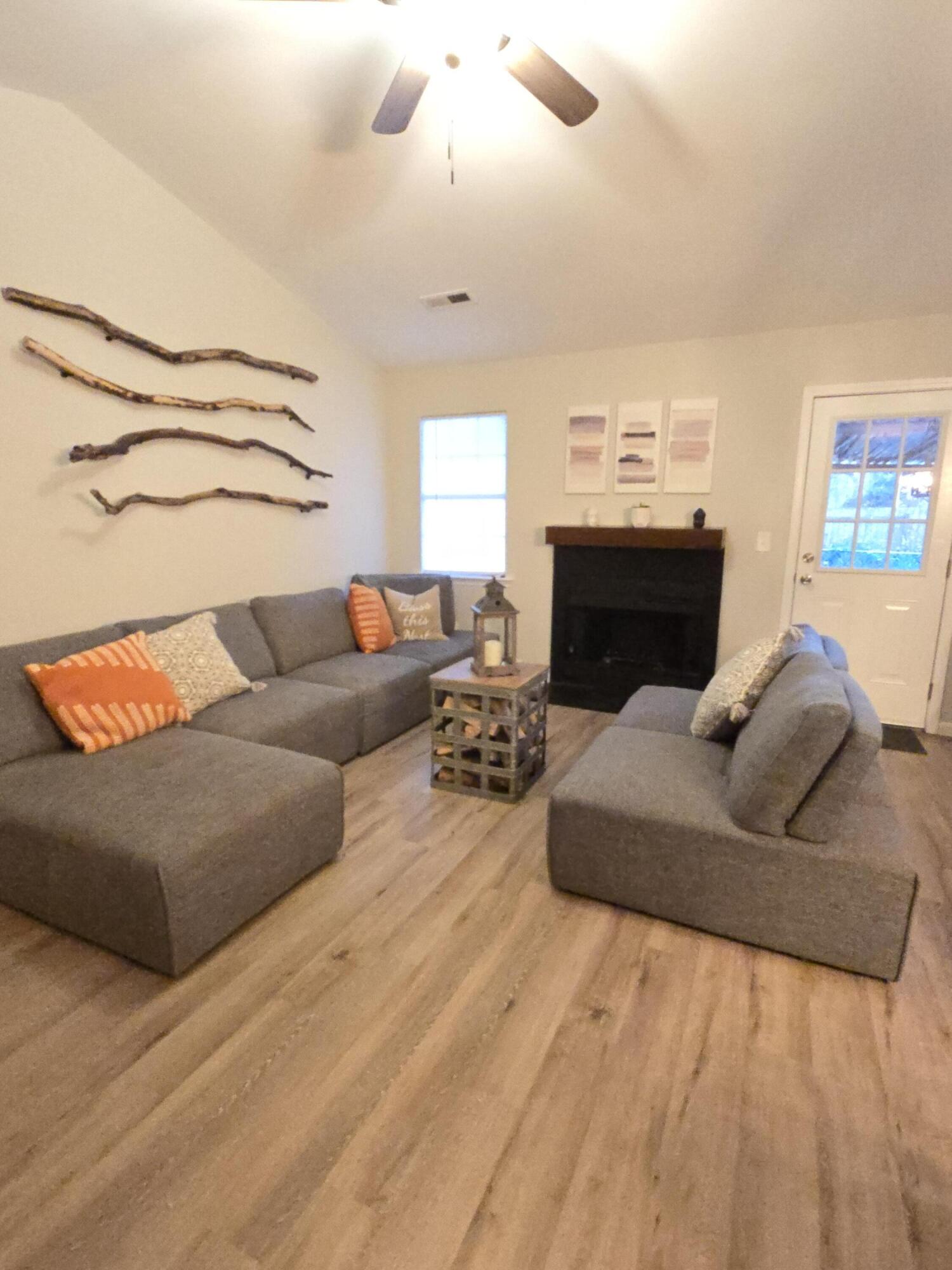 203 Flamingo Drive Ladson, SC 29456 - Photo 11 of 35 20251219_171255