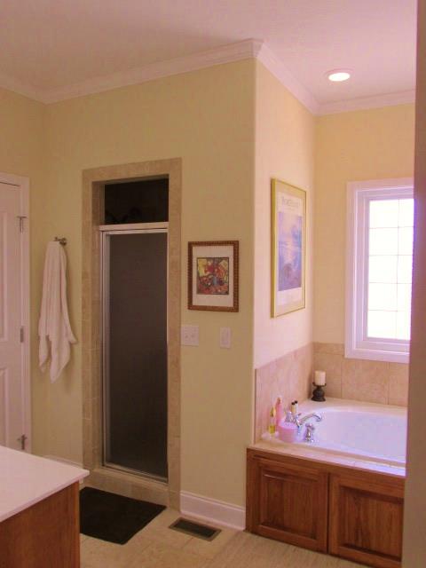 136 Barbara Spears Road Morrison, TN 37357 - Photo 17 of 26 Off the master is a whirlpool bath with double vanities and 2 extra large his/her closets.
