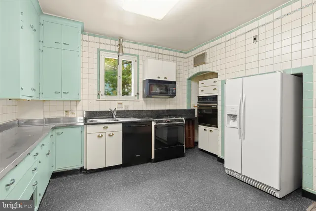 $850,000 | 2209 Ken Oak Road, Baltimore, MD 21209