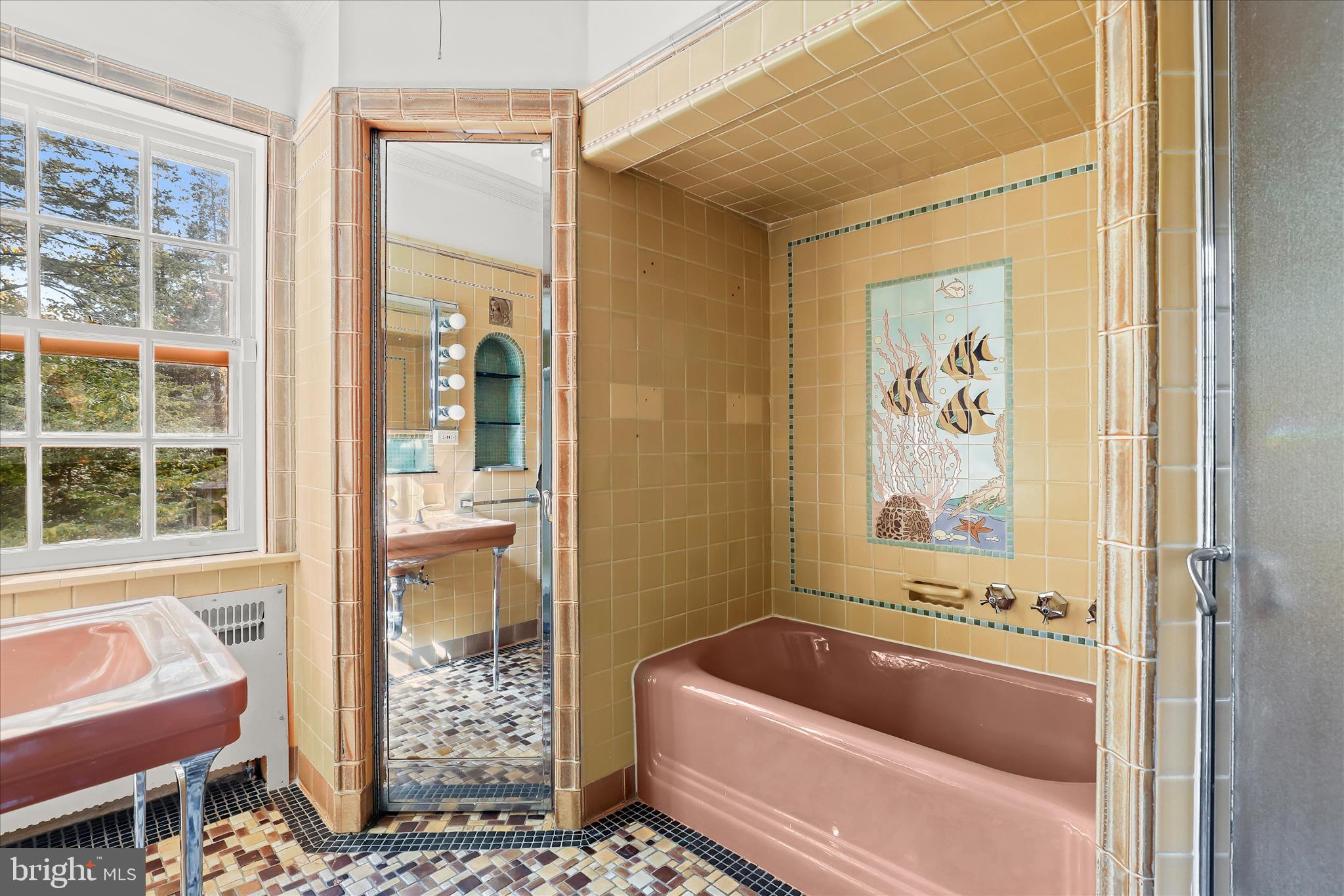 2209 Ken Oak Road Baltimore, MD 21209 - Photo 45 of 102 Primary Bath