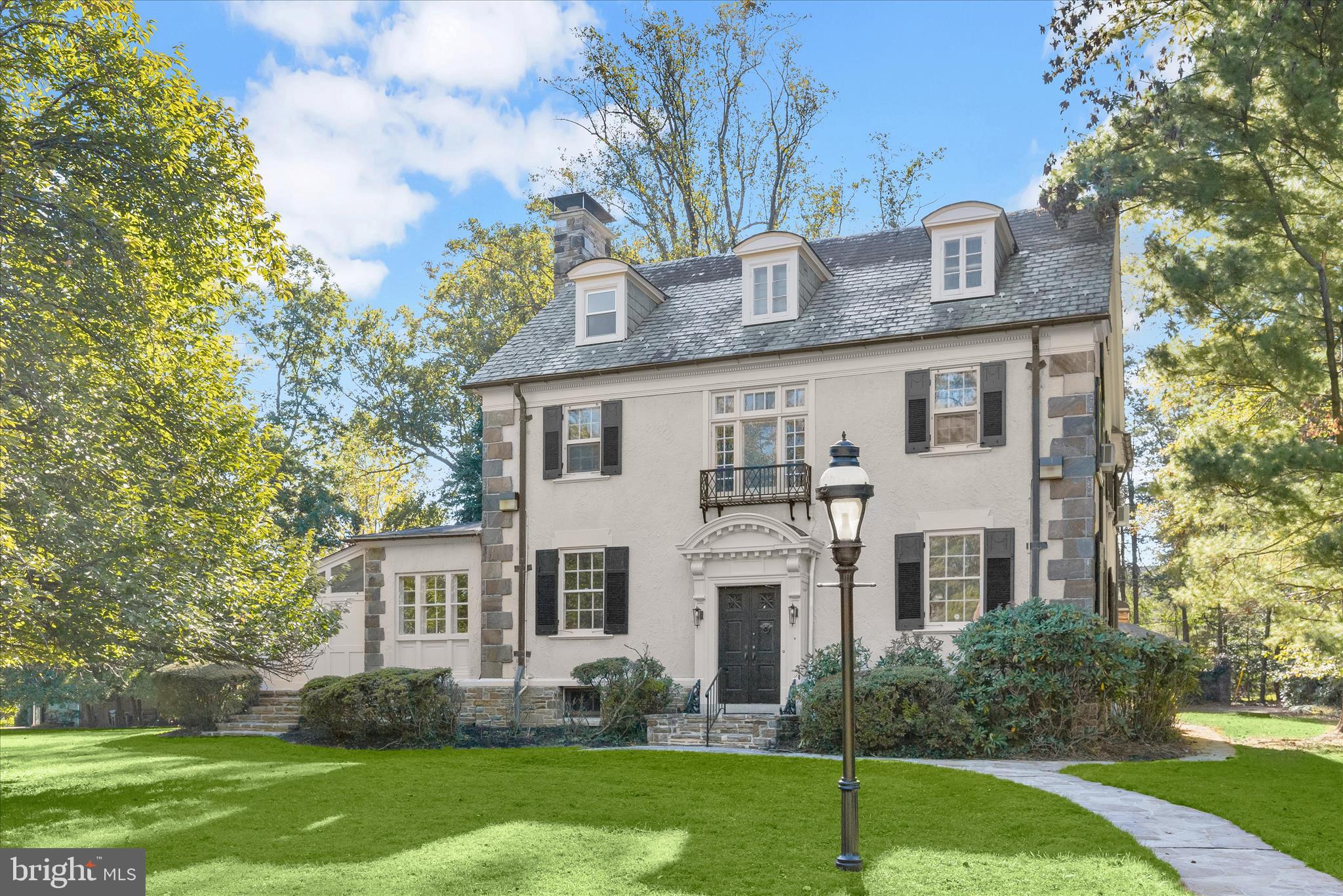 2209 Ken Oak Road Baltimore, MD 21209 - Photo 77 of 102 Converted from Gas to electric Lamp