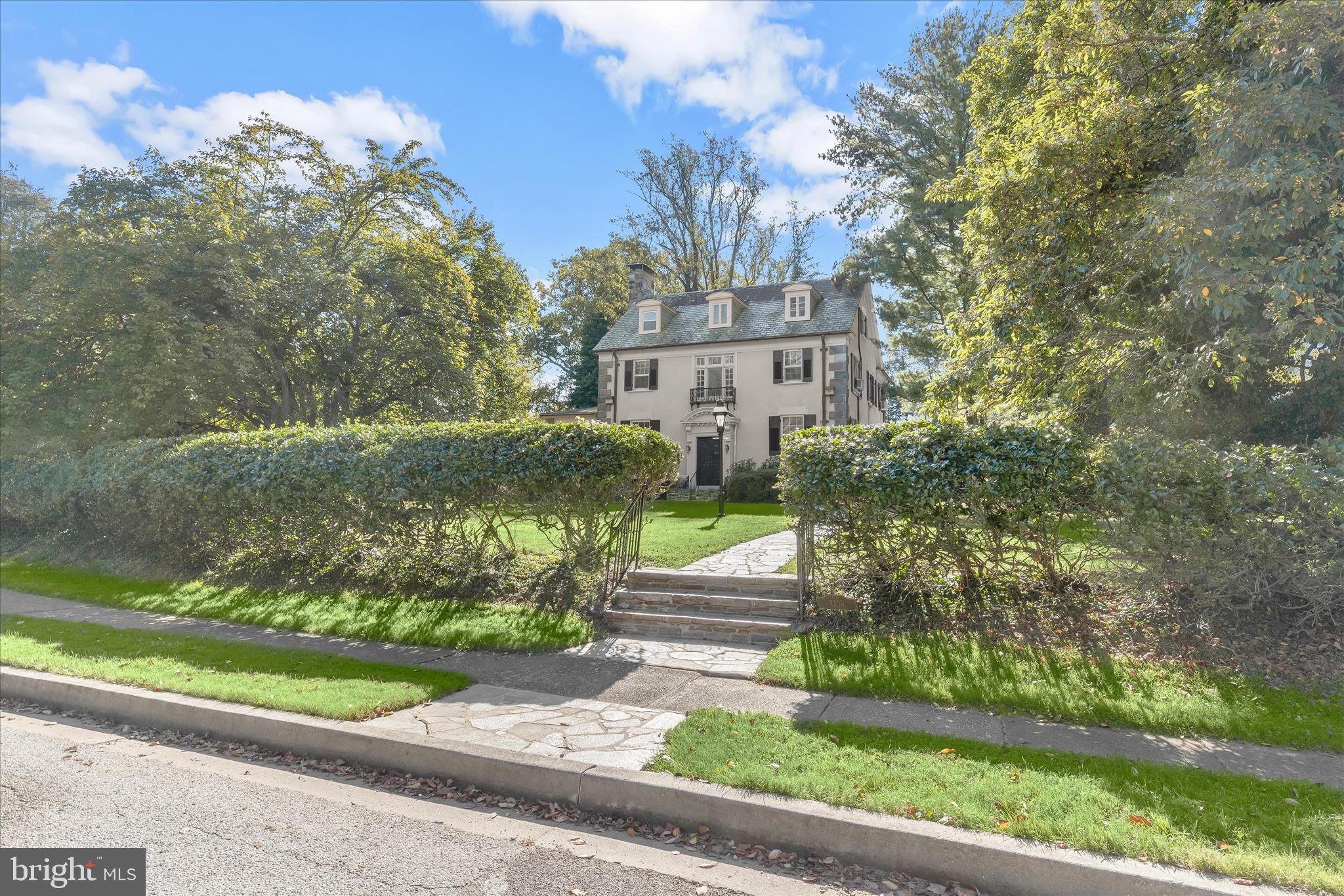 2209 Ken Oak Road Baltimore, MD 21209 - Photo 79 of 102 Welcoming Slate Walk from Ken Oak Road