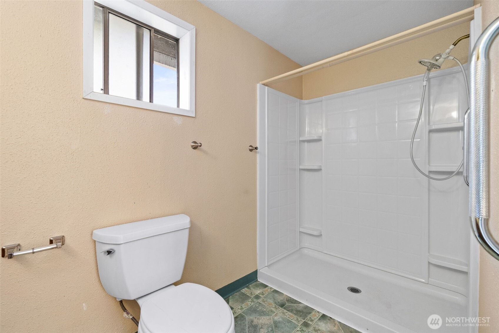 16424 126th Place Southeast Renton, WA 98058 - Photo 21 of 27 Gallery Image 21