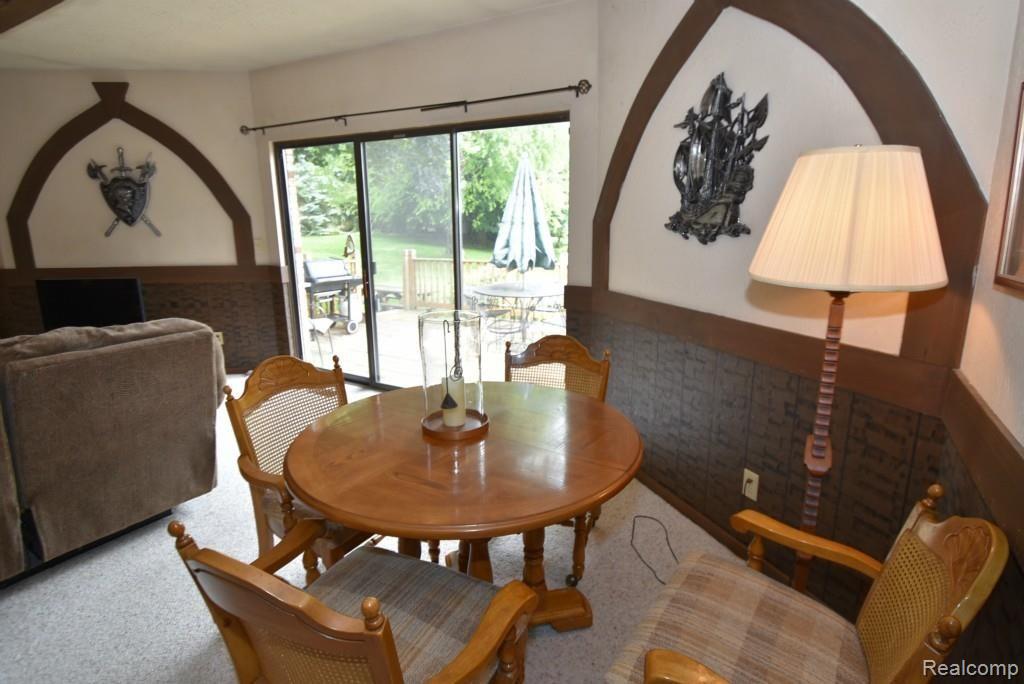 2284 West Avon Road Rochester Hills, MI 48309 - Photo 31 of 53