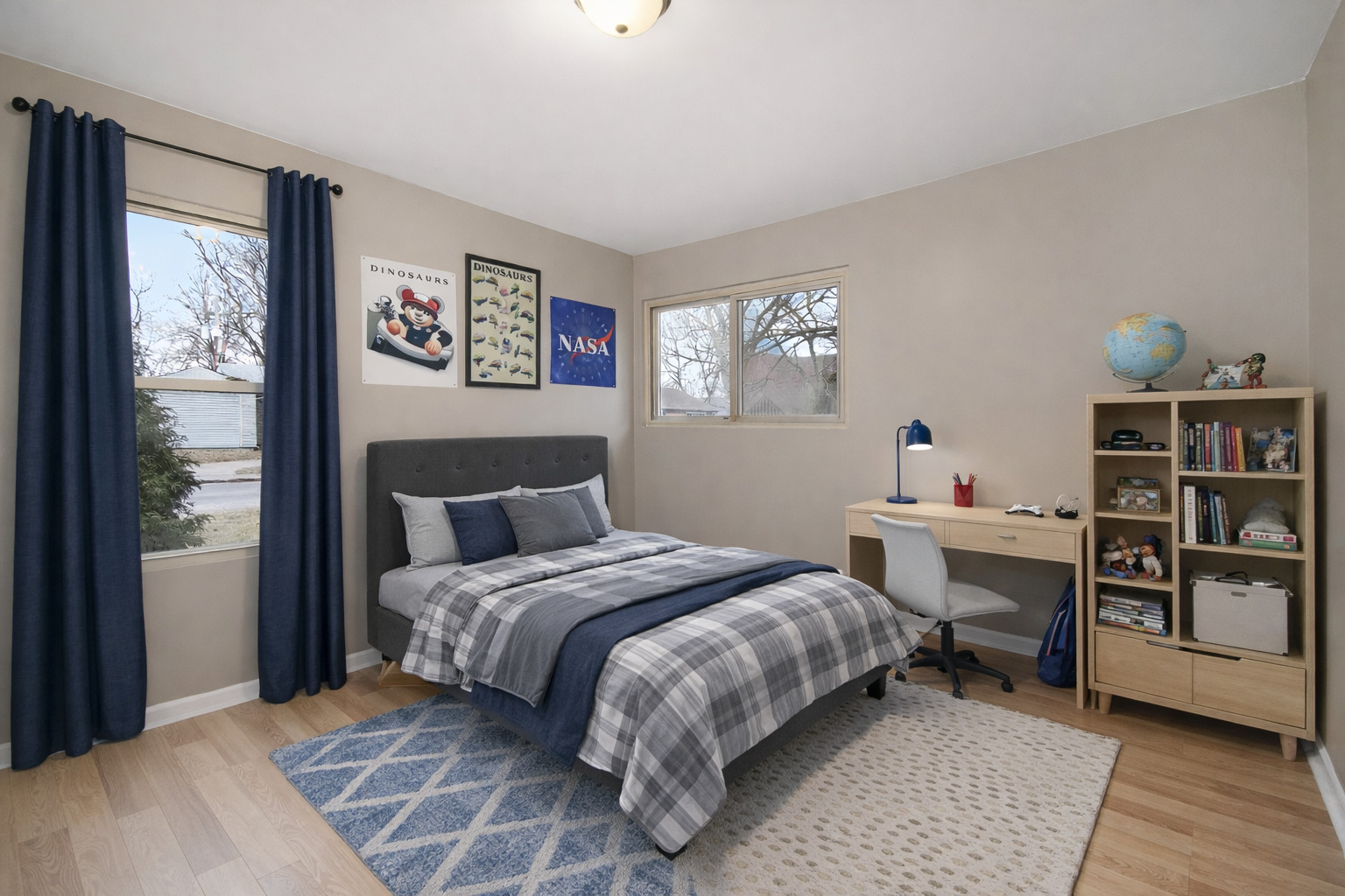 310 Nassau Street Park Forest, IL 60466 - Photo 13 of 19 a bedroom with a bed and a window