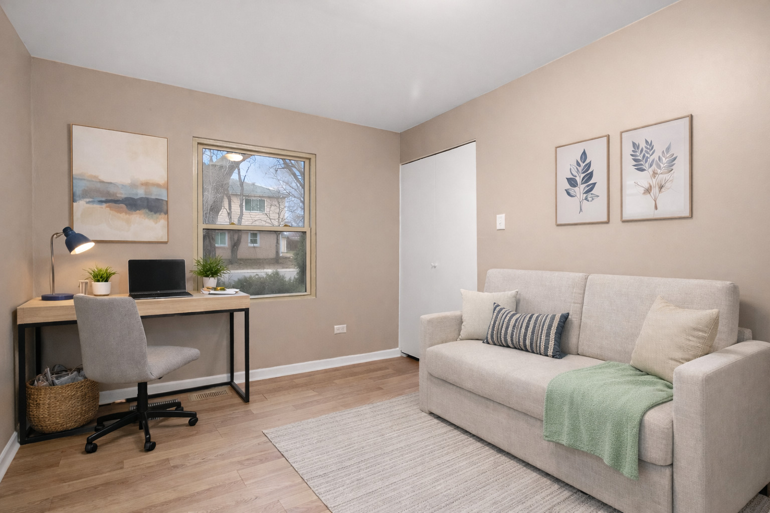310 Nassau Street Park Forest, IL 60466 - Photo 16 of 19 a living room with furniture and a window
