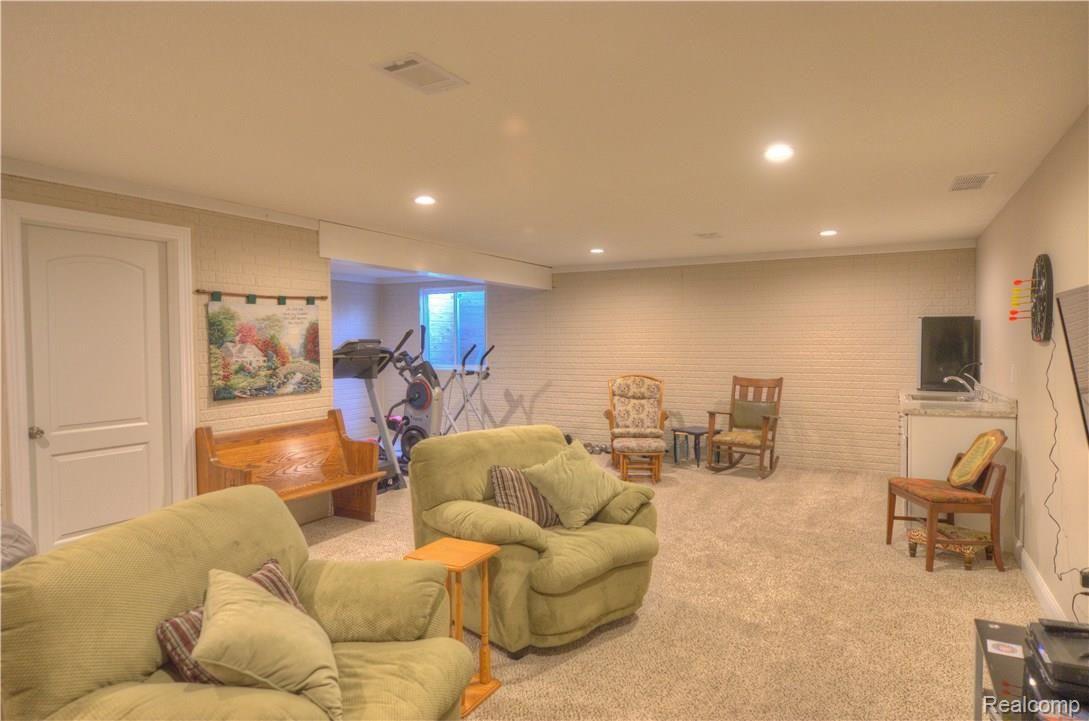8229 Duffield Road Gaines, MI 48436 - Photo 45 of 46 DSC_7674_5_6.jpg