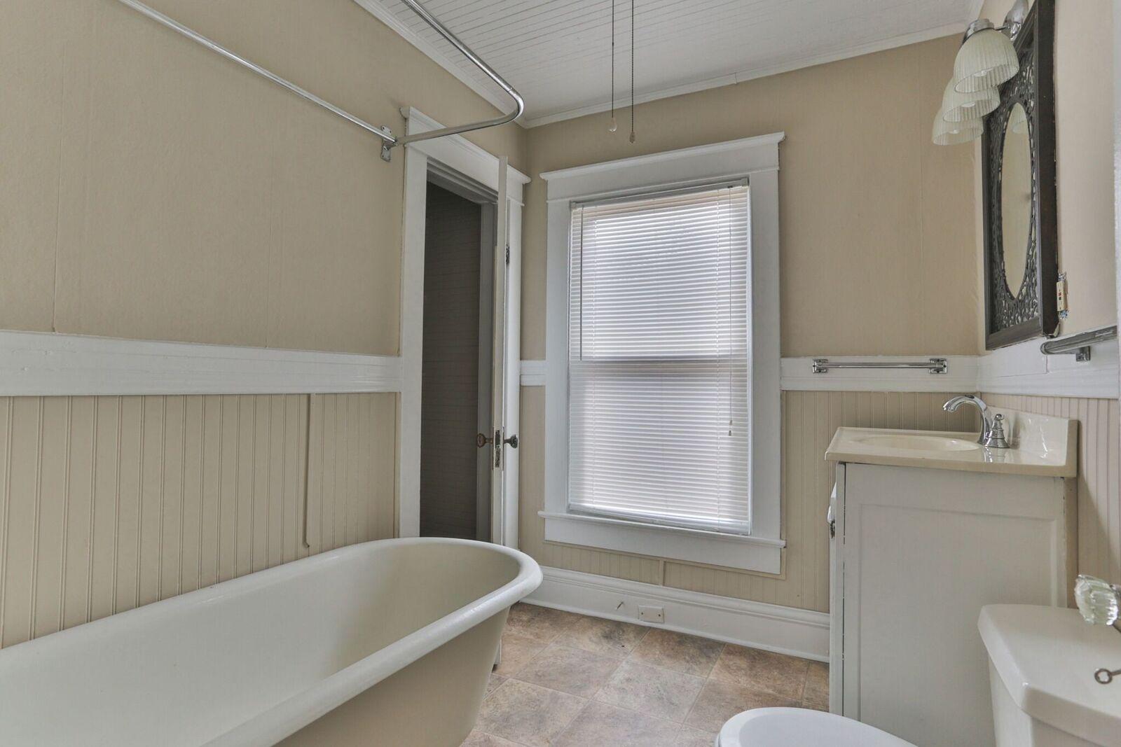 209 East Green Street Rockingham, NC 28379 - Photo 23 of 38 2Z1A0088_preview.jpeg