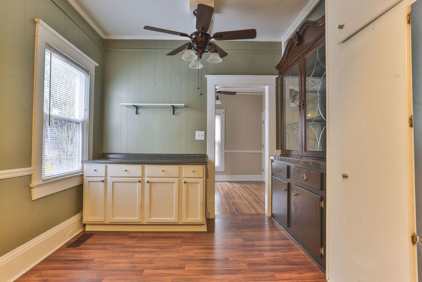 209 East Green Street Rockingham, NC 28379 - Photo 5 of 38 2Z1A9999_preview.jpeg