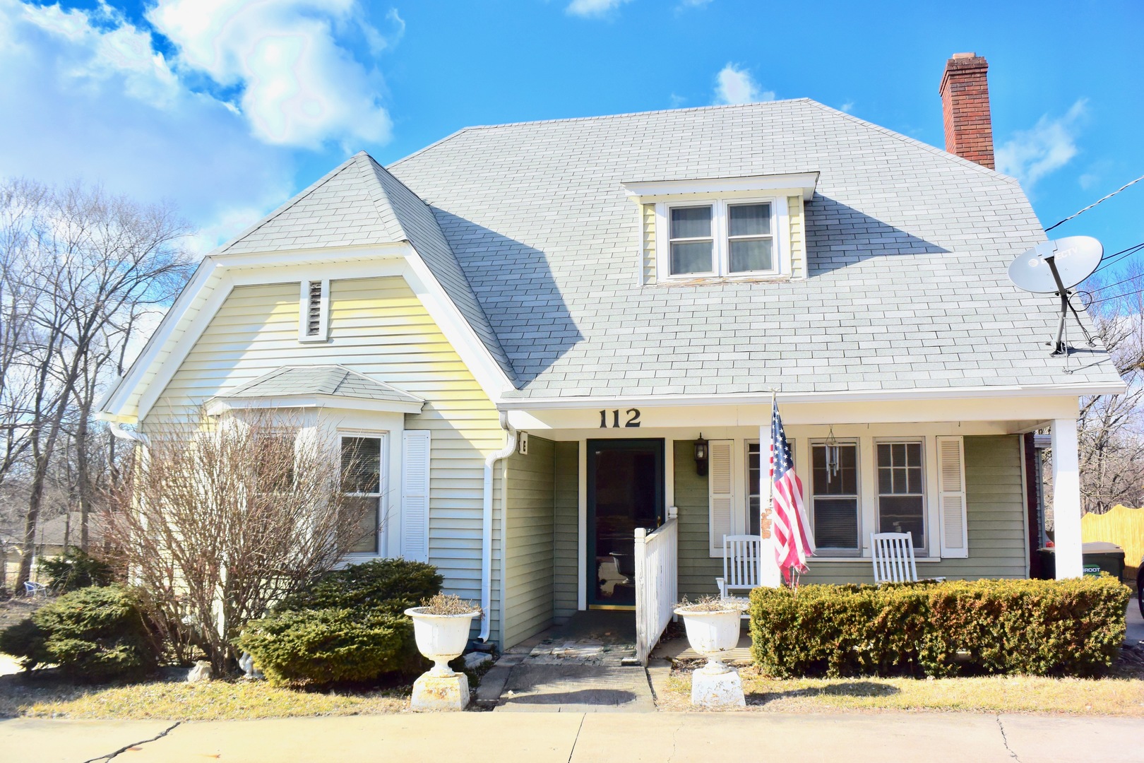 112 Chicago Road Oswego, IL 60543 - Photo 2 of 19