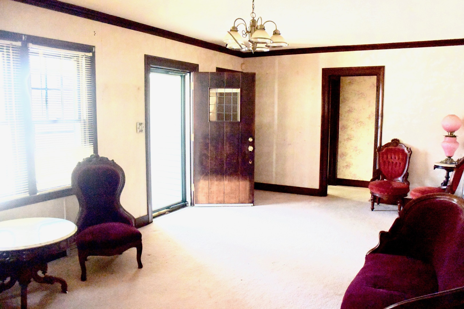112 Chicago Road Oswego, IL 60543 - Photo 4 of 19