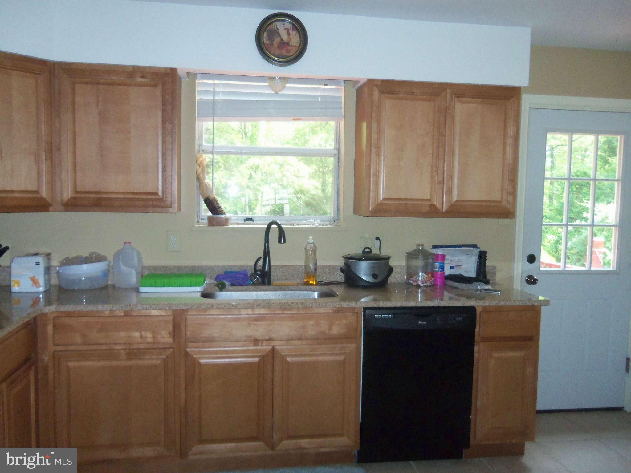 6301 Woodley Road Clinton, MD 20735 - Photo 12 of 27 Kitchen