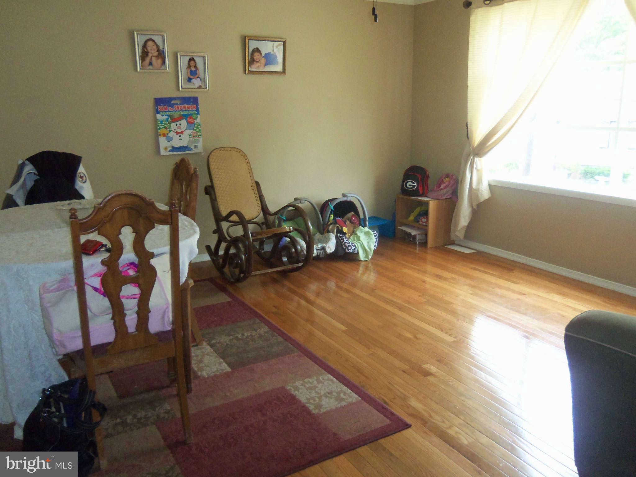 6301 Woodley Road Clinton, MD 20735 - Photo 21 of 27 Family Room