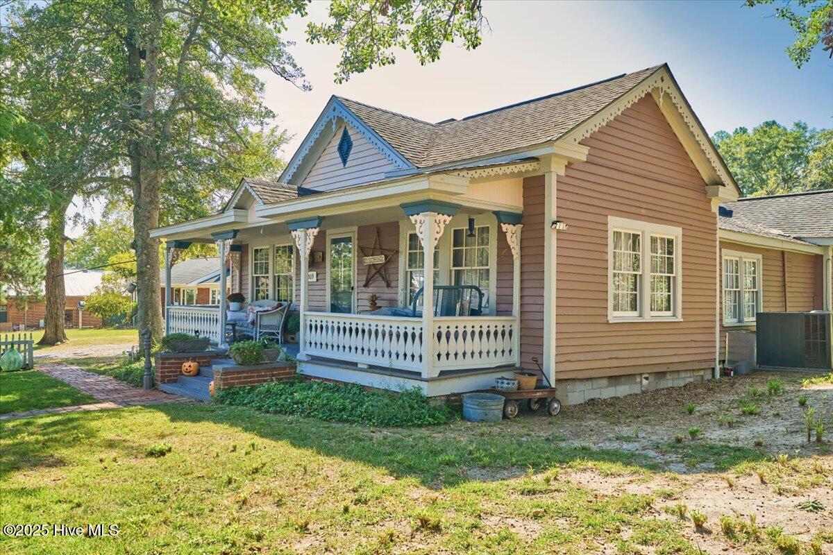 509 Carthage Street Cameron, NC 28326 - Photo 7 of 83 023-23_509 Carthage St