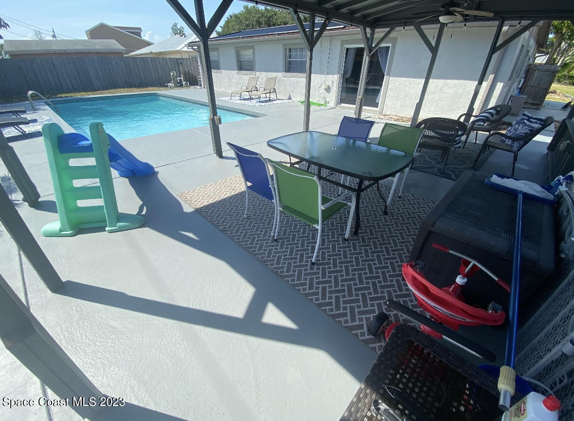 2785 Locksley Road Melbourne, FL 32935 - Photo 11 of 34