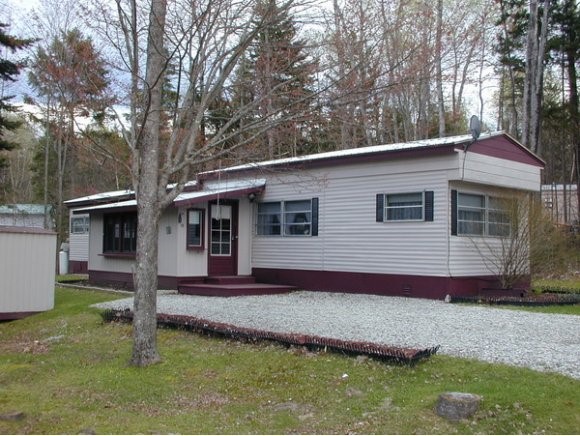 15 3rd Street Bethlehem, NH 03574 - Photo 1 of 1