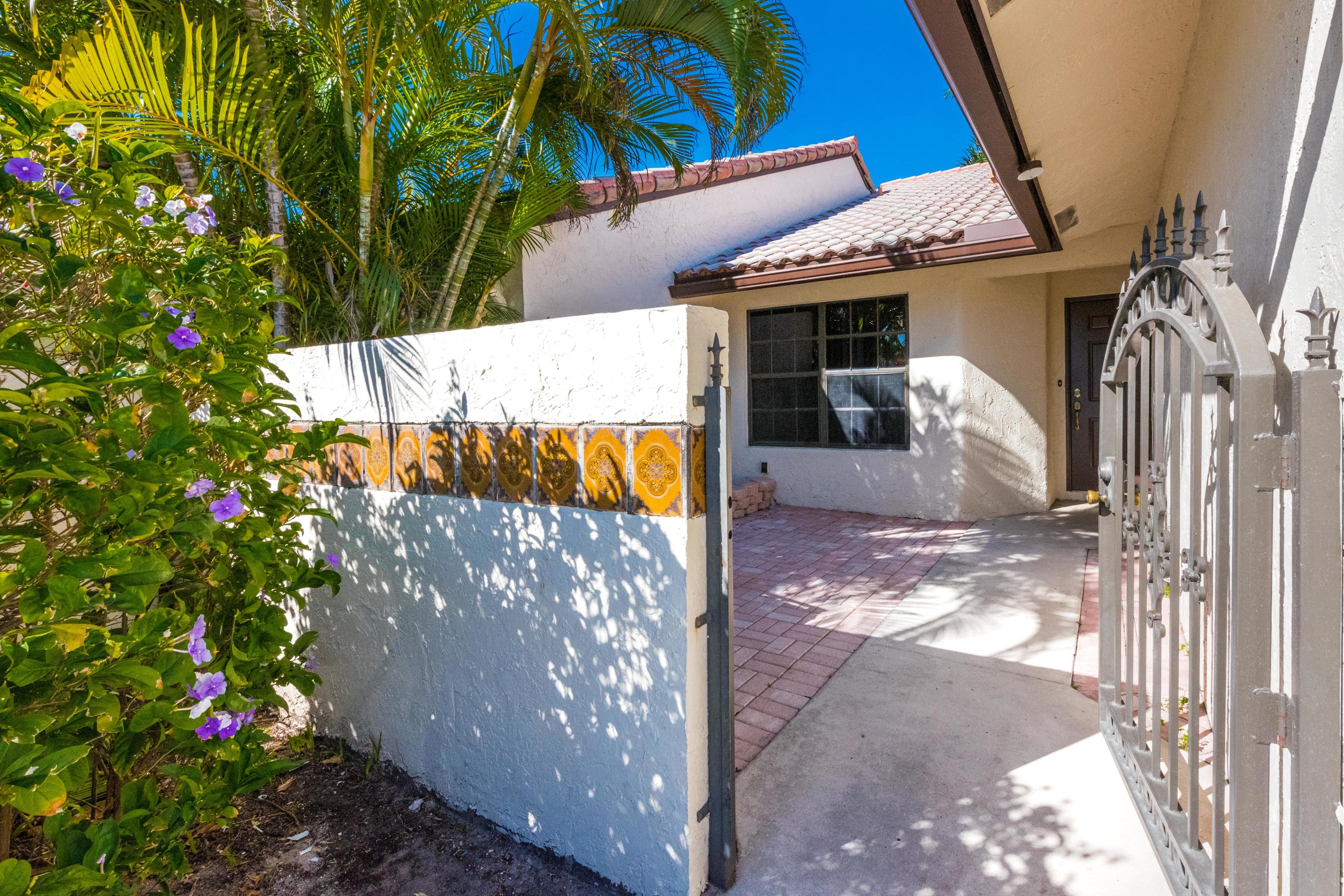 409 Buttonwood Place Boca Raton, FL 33431 - Photo 3 of 36 409 Buttonwood Pl. (5 of 36)