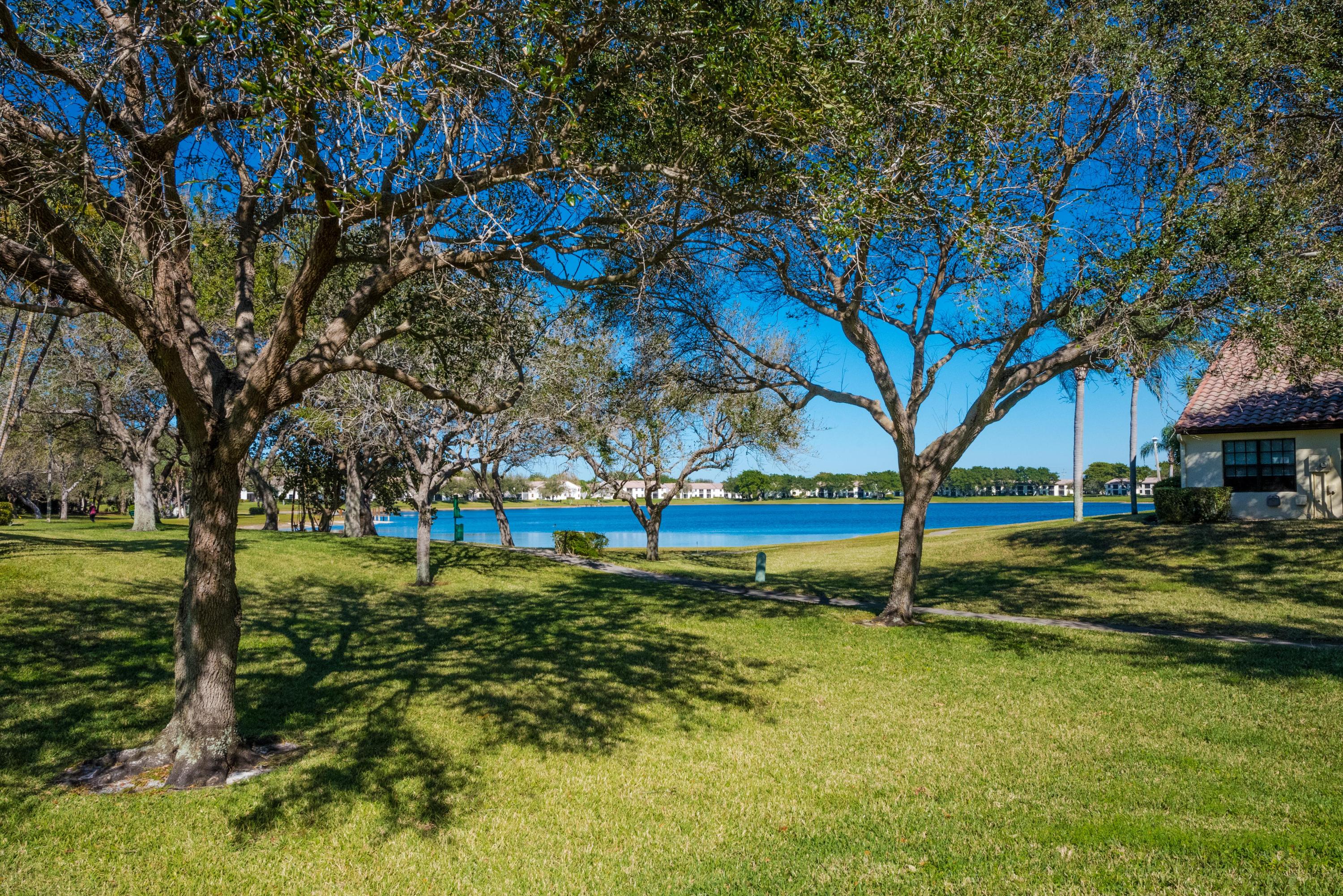 409 Buttonwood Place Boca Raton, FL 33431 - Photo 33 of 36 409 Buttonwood Pl. (35 of 36)