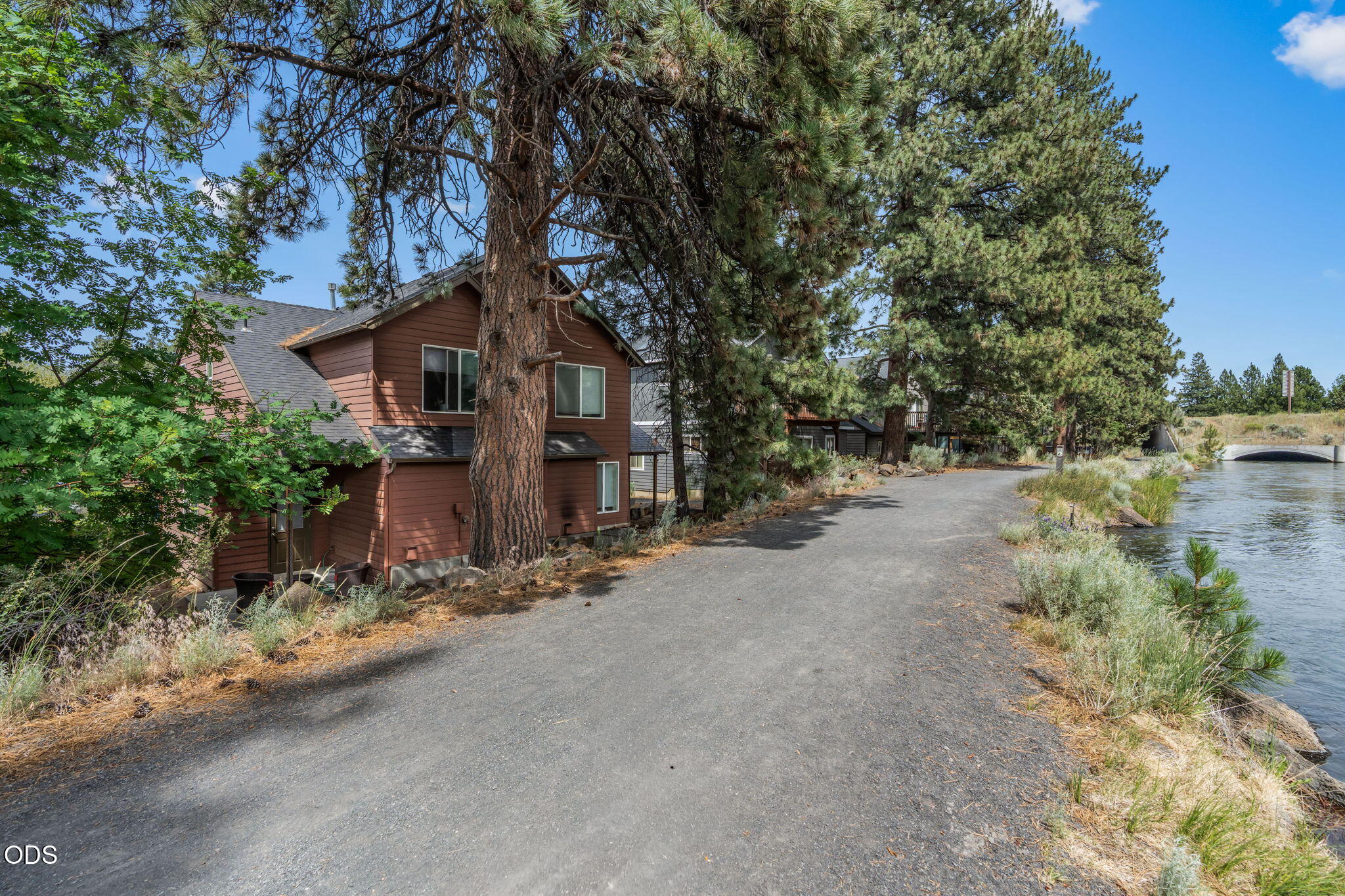 363 Southwest Garfield Avenue Bend, OR 97702 - Photo 18 of 24