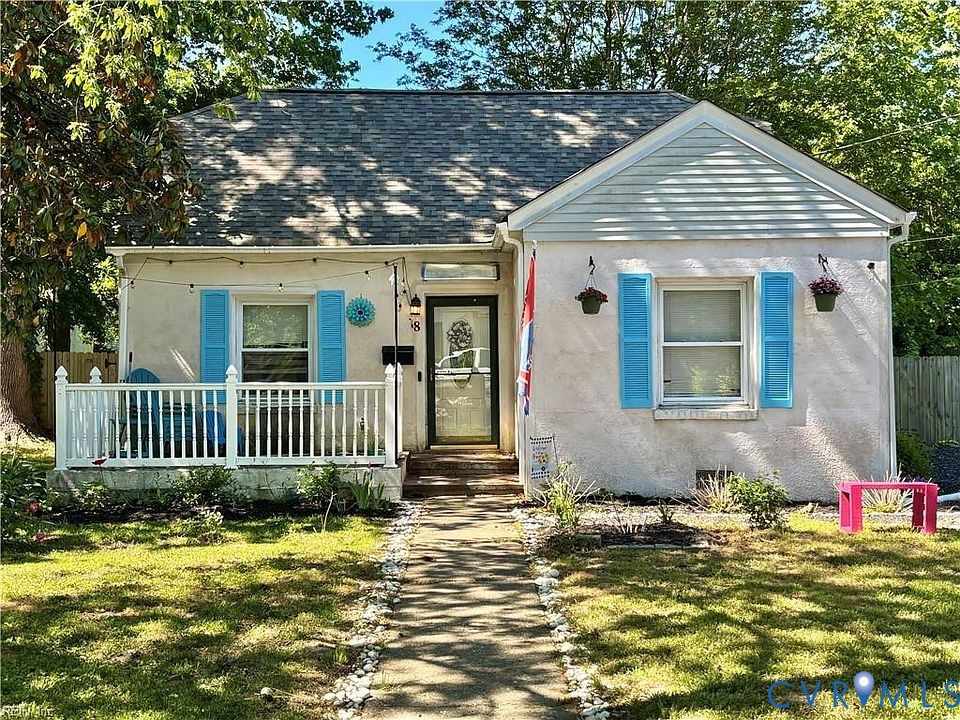 8 Clover Street Hampton, VA 23669 - Photo 1 of 21 Gallery Image 1