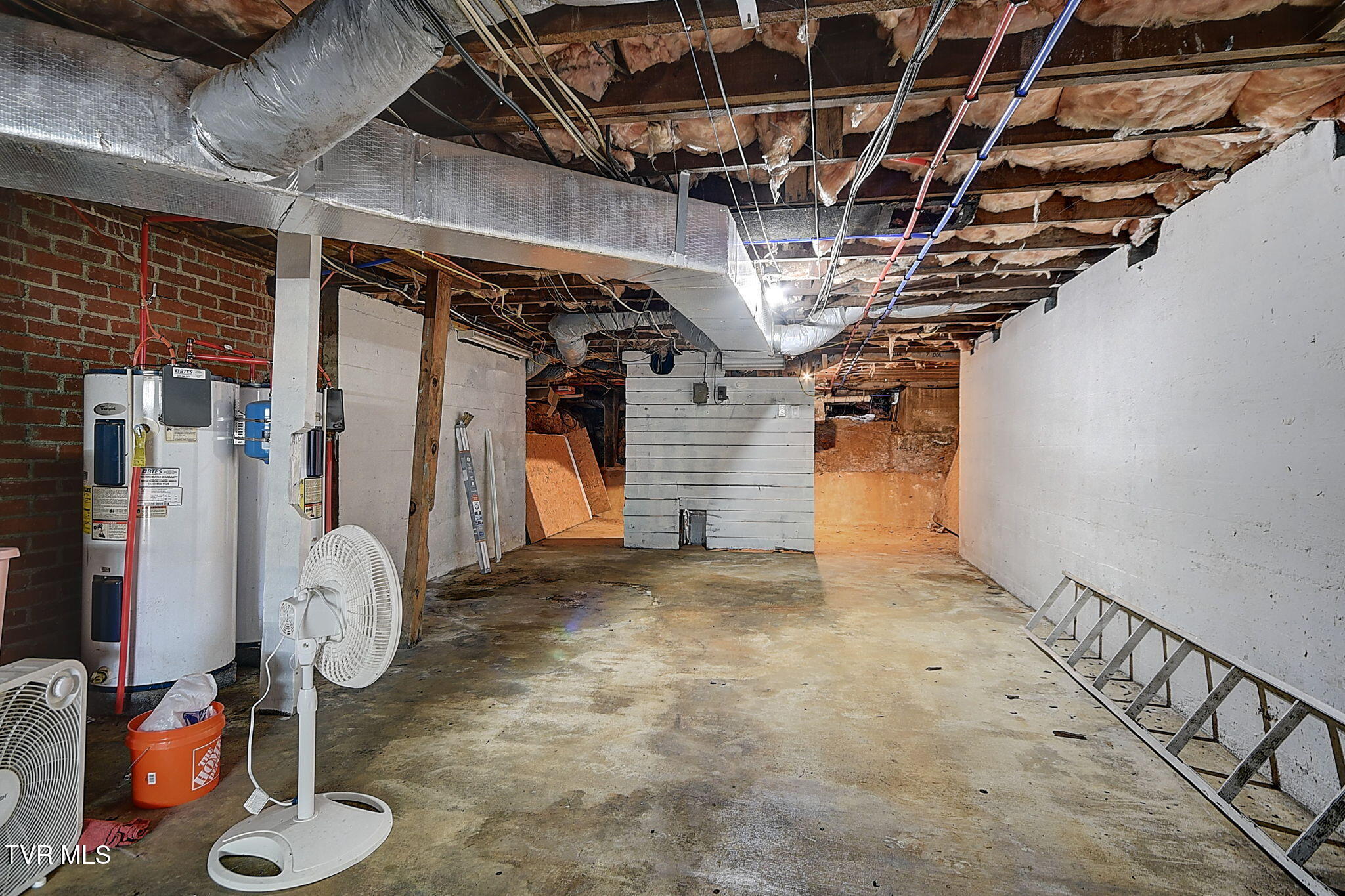 204 Parkway Road Bristol, TN 37620 - Photo 47 of 75 49-web-or-mls-204 Parkway KW-49