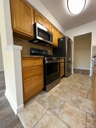 $2,600 | 14 Nosband Avenue, Unit 1J, White Plains, NY 10605