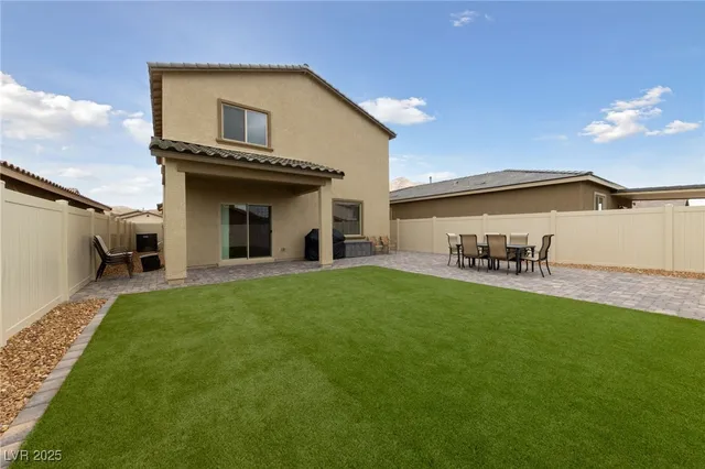 $462,500 | 2729 Pavehawk Way, Las Vegas, NV 89156