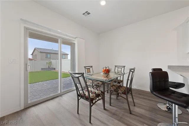 $462,500 | 2729 Pavehawk Way, Las Vegas, NV 89156