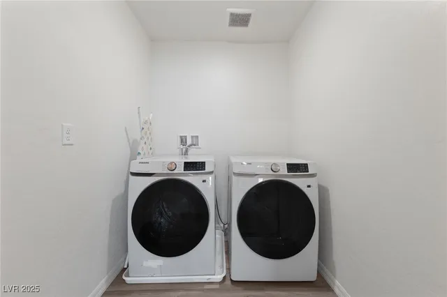 $462,500 | 2729 Pavehawk Way, Las Vegas, NV 89156