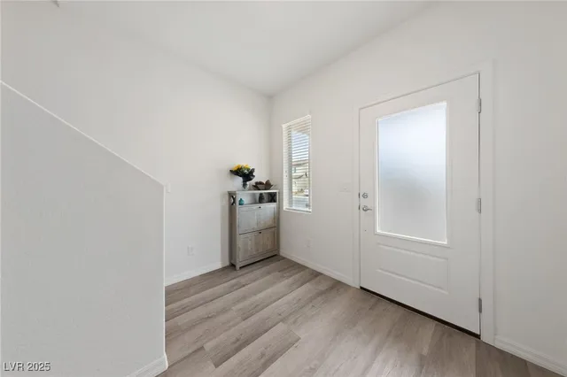 $462,500 | 2729 Pavehawk Way, Las Vegas, NV 89156