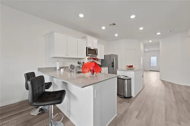 $462,500 | 2729 Pavehawk Way, Las Vegas, NV 89156