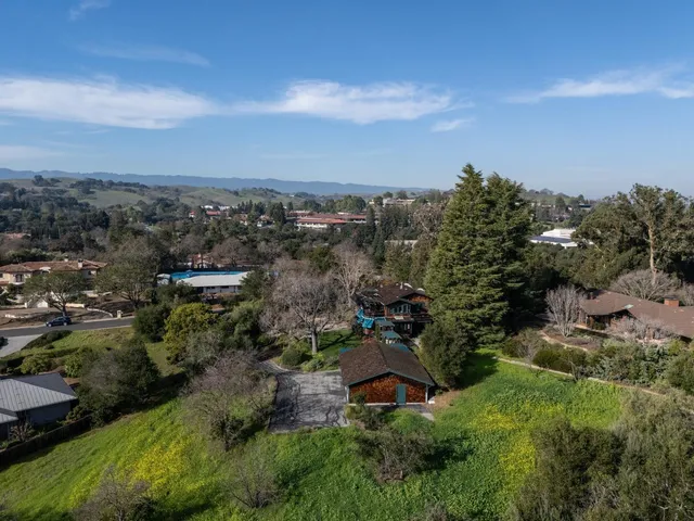 $6,998,000 | 4127 Old Adobe Road, Palo Alto, CA 94306