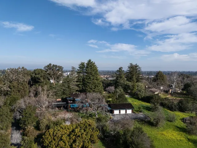 $6,998,000 | 4127 Old Adobe Road, Palo Alto, CA 94306